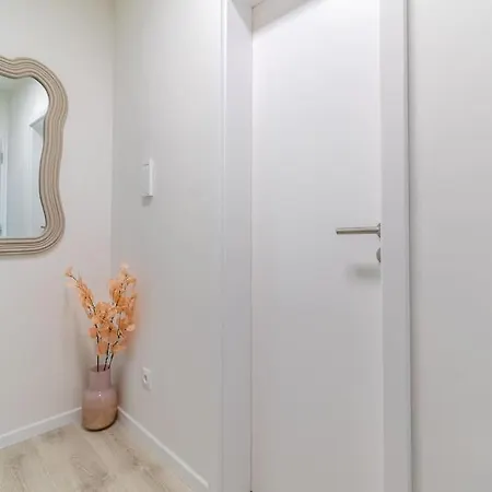 Cozy Near Centrum And Airport Apartamento *