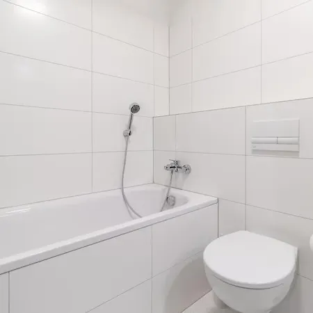 Cozy Near Centrum And Airport 布拉迪斯拉发