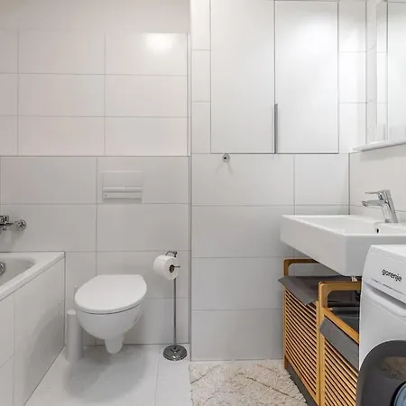 Apartment Cozy Near City Centrum And Airport Pressburg