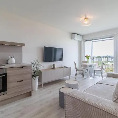 Cozy Near Centrum And Airport Appartement *