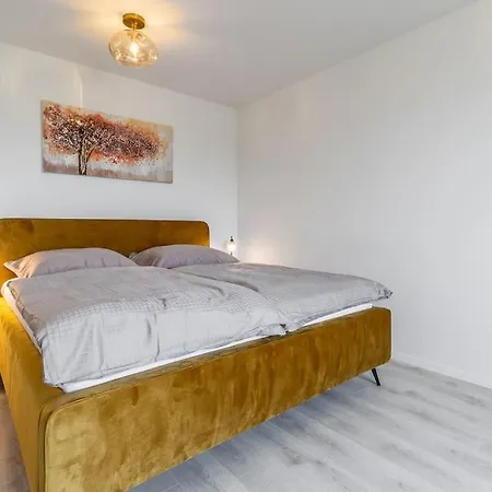 Apartamento Cozy Near Centrum And Airport *