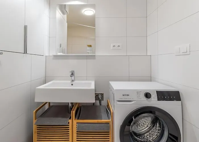 Cozy Near Centrum And Airport Apartamento *